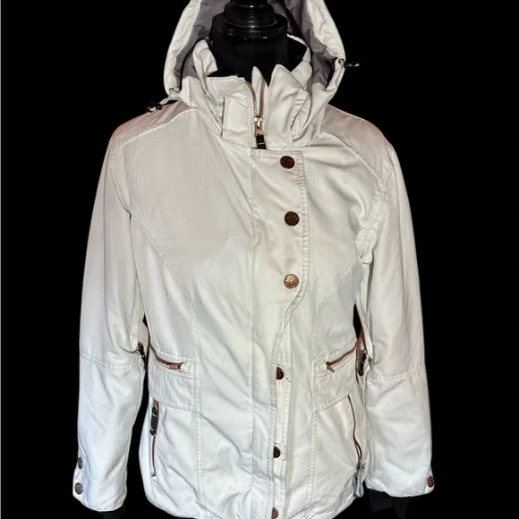 OBERMEYER Women's (sz 6) White Leighton Ski Jacket - Picture 2 of 9